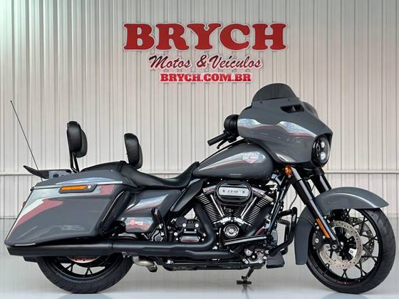 HARLEY-DAVIDSON STREET GLIDE SPECIAL 